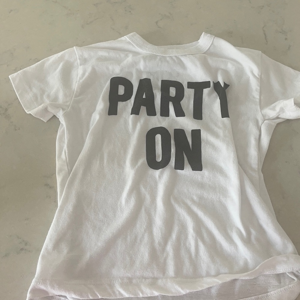 Chaser boys shirt Party On. Size 4.